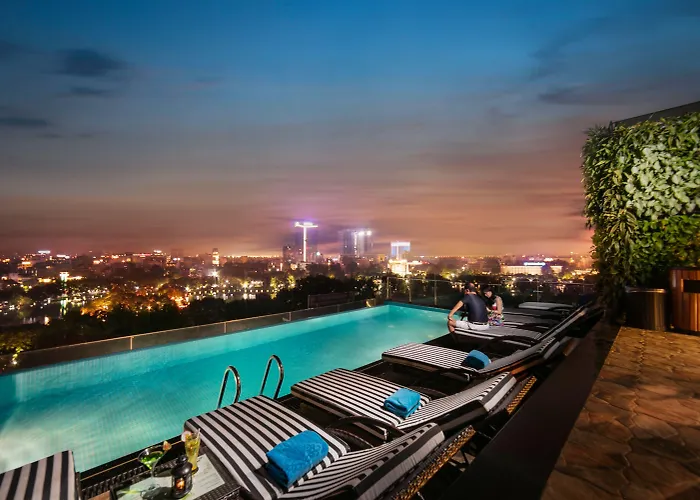 THE ORIENTAL JADE HOTEL, HANOI *****